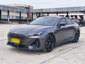 长安UNI-V 2022款 1.5T 尊贵型