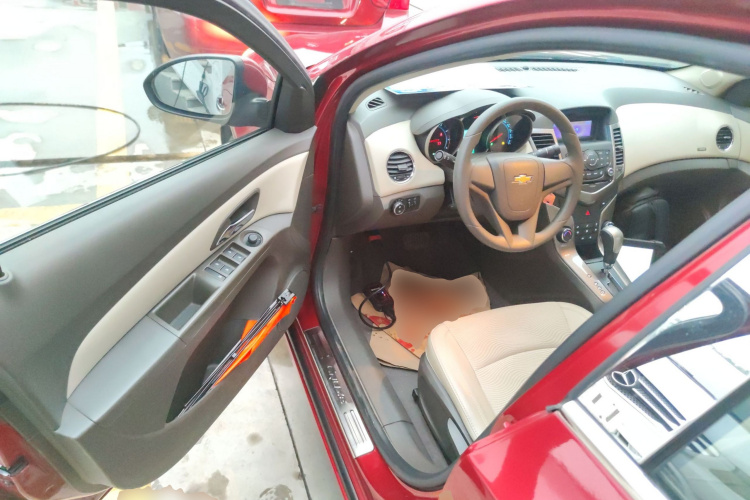 雪佛兰 科鲁兹 2015款 1.5L 经典 SE AT中控内饰7003