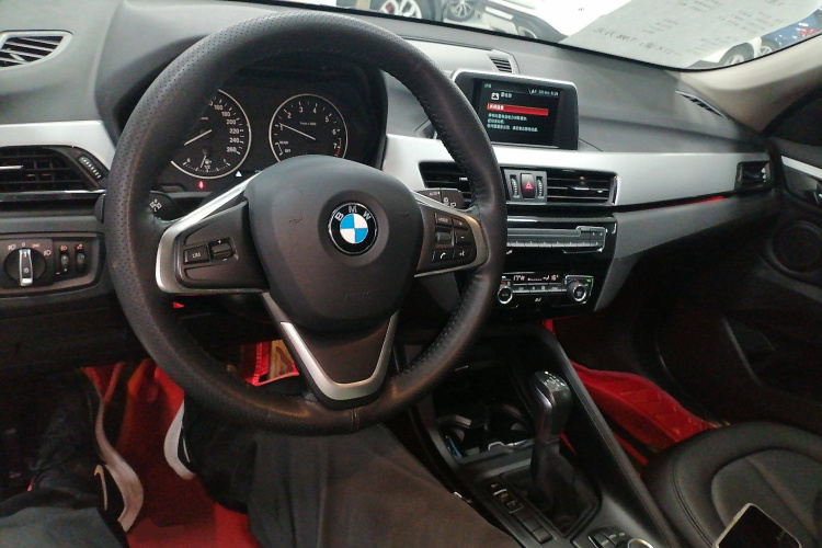 宝马X1 2018款 sDrive18Li 时尚型中控内饰7002