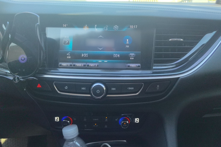 别克 君威 2017款 20T 豪华型局部细节16