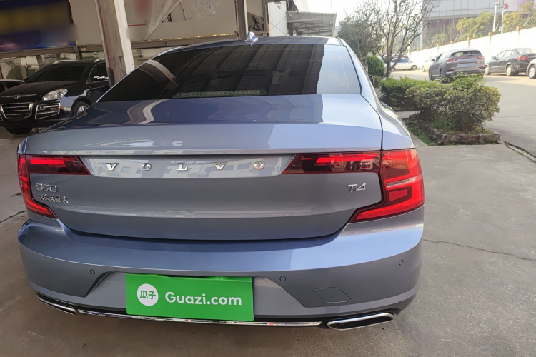 沃尔沃S90 2018款 T4 智远版车身外观6004