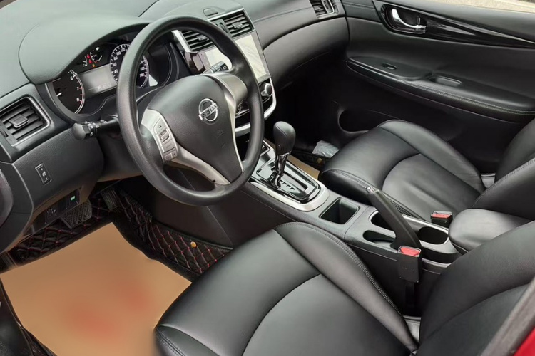 日产 骐达TIIDA 2016款 1.6L CVT酷动版中控内饰7002