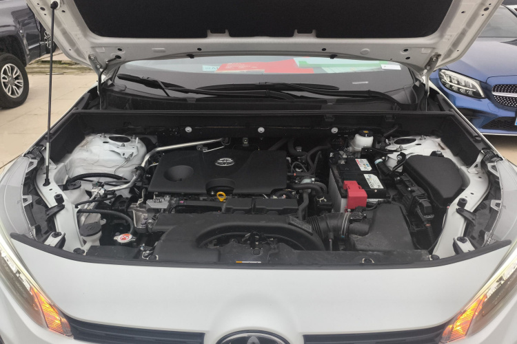 丰田 威兰达 2021款 2.0L CVT四驱豪华版机舱底盘24