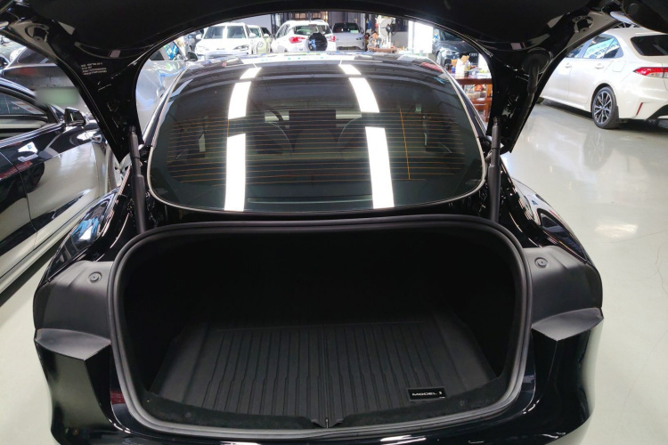 特斯拉 Model 3 2023款 后轮驱动版机舱底盘23