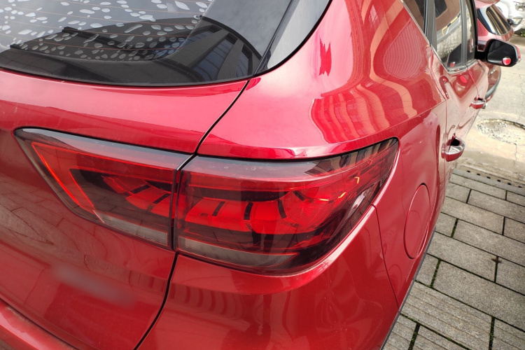 名爵ZS 2020款 180DVVT 自动Lite车身外观9