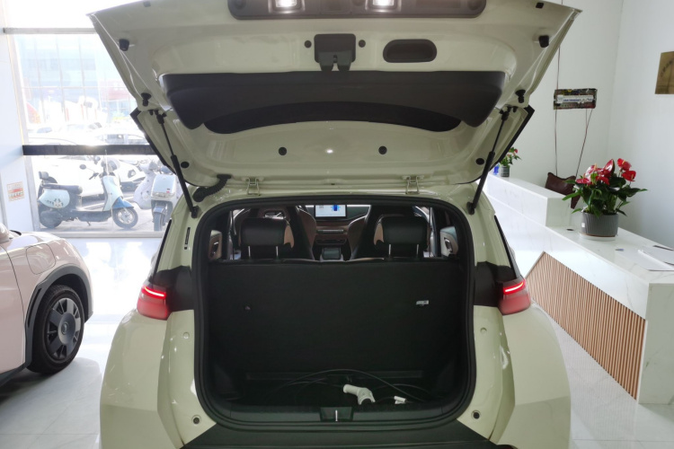 比亚迪 海鸥 2023款 活力版机舱底盘23