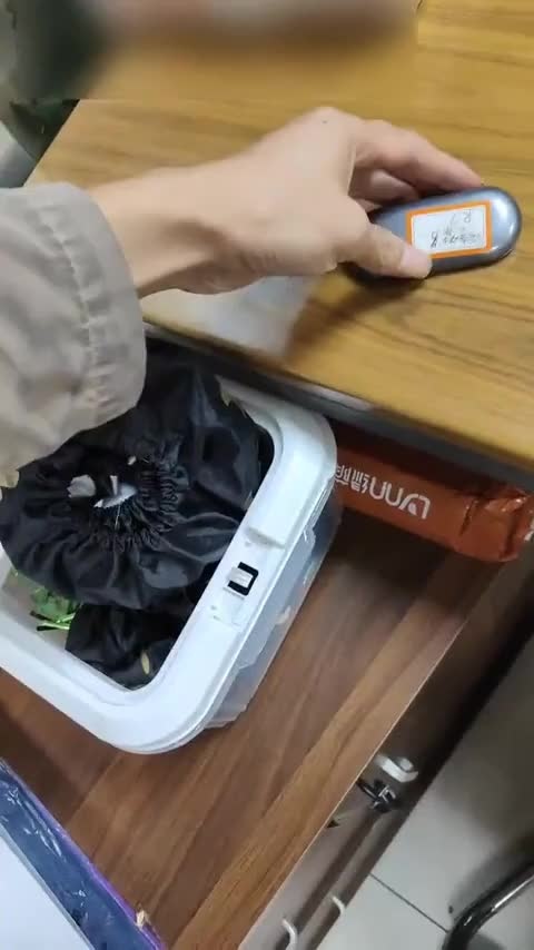 鸿蒙智行 智界R7 2025款 增程 251km Max讲解1