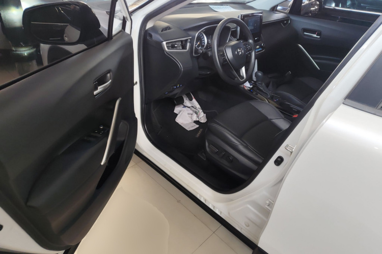 丰田 锋兰达 2022款 2.0L CVT豪华PLUS版中控内饰7003