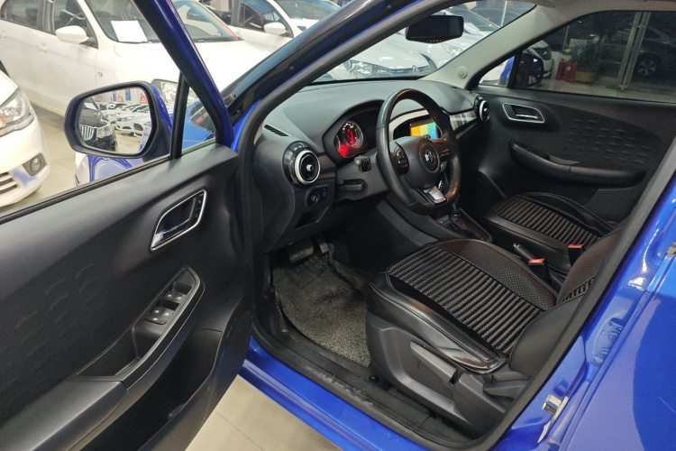 名爵3 2017款 1.5L 自动智联豪华版中控内饰7002