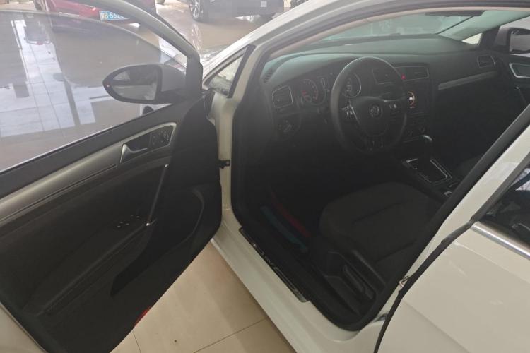 大众 高尔夫 2019款 280TSI DSG舒适型 国VI中控内饰7003