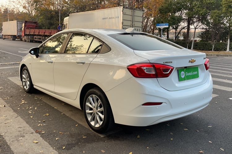 雪佛兰 科鲁兹 2017款 1.5L 自动先锋天窗版车身外观6007