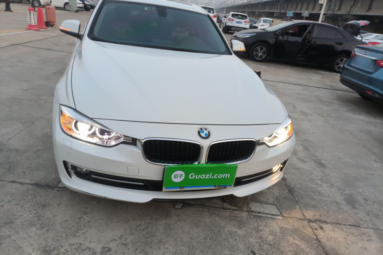 宝马3系 2014款 320Li 时尚型车身外观2