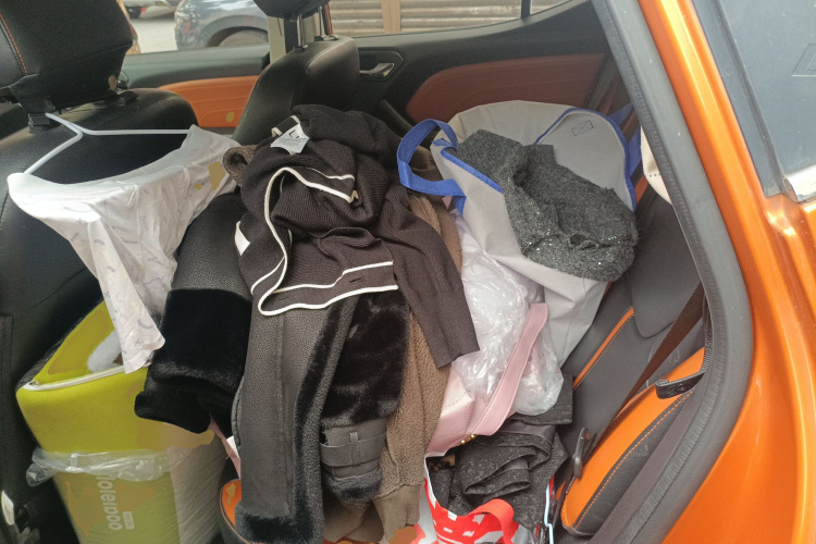 东南DX3 2016款 1.5L 手动尊贵型中控内饰21