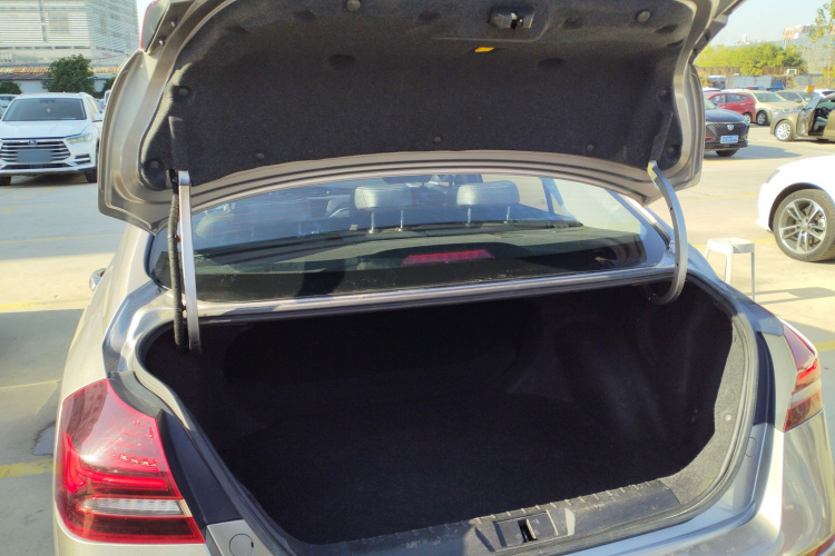 吉利汽车 帝豪 2021款 UP 1.5L 手动豪华型局部细节23