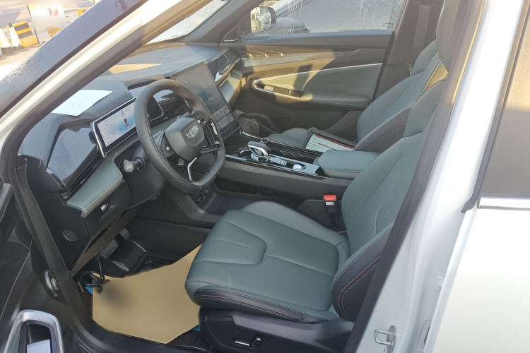 吉利汽车 博越 2024款 1.5TD 智联+中控内饰7003