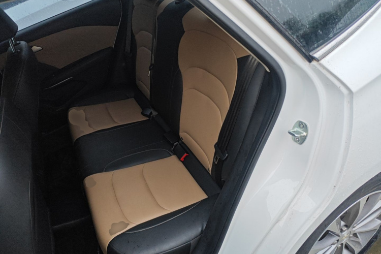 雪佛兰 科鲁泽 2022款 320 自动悦享版中控内饰7004