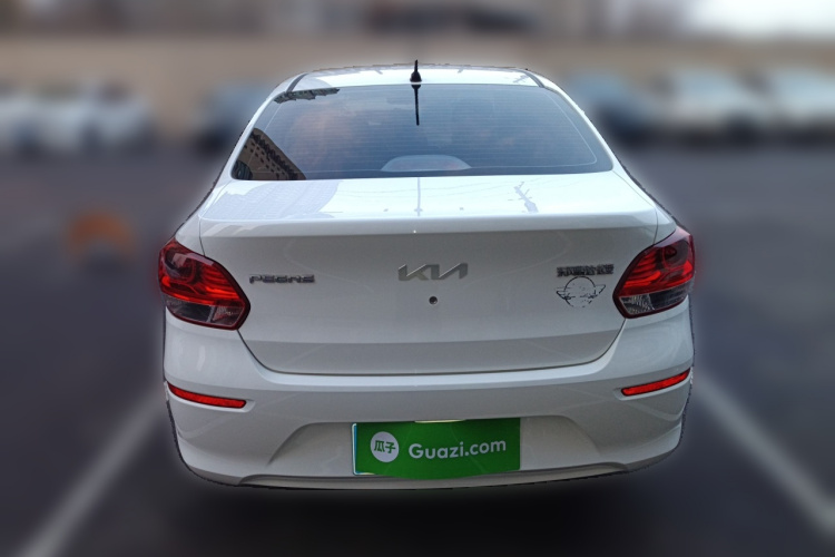 起亚 焕驰 2020款 改款 1.4L 自动舒适天窗版车身外观6