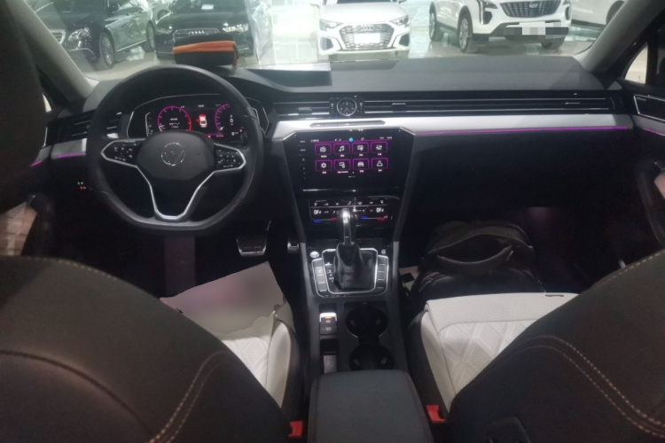 大众 迈腾 2023款 200万辆纪念版 330TSI DSG豪华型中控内饰7002