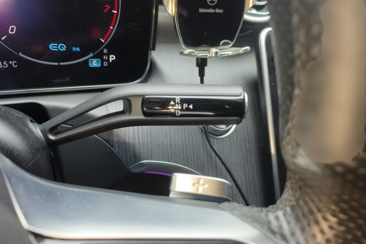 奔驰C级 2022款 改款 C 260 L 运动版局部细节18