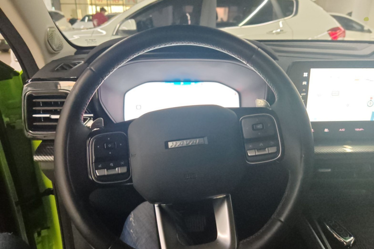 哈弗酷狗 2022款 1.5T DCT两驱潮动版中控内饰13