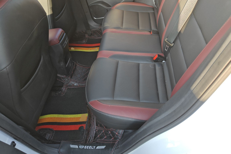 吉利汽车 缤越 2020款 PRO 260T DCT骑士中控内饰21