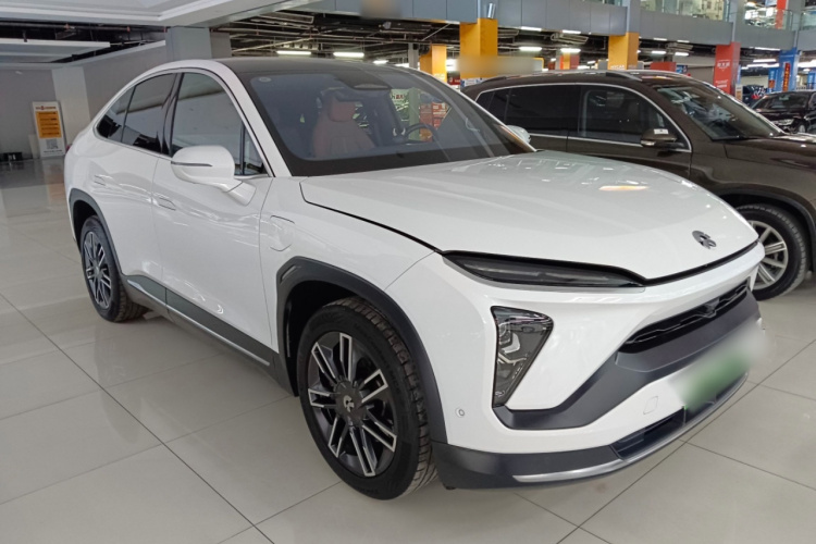 蔚来EC6 2020款 605KM 运动版车身外观3