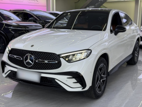 奔驰GLC轿跑 2024款 GLC 260 4MATIC 轿跑SUV