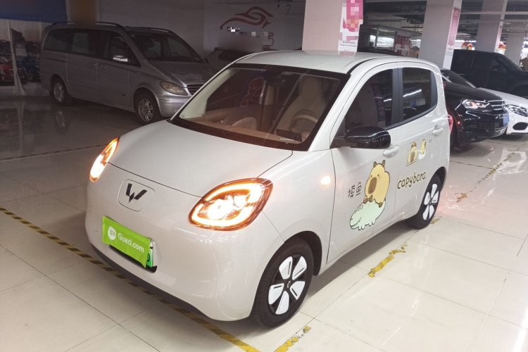 五菱汽车 宏光MINIEV 2025款 四门版 进阶款车身外观1