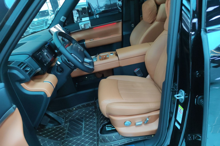 方程豹 钛7 2025款 200KM两驱Max版中控内饰19