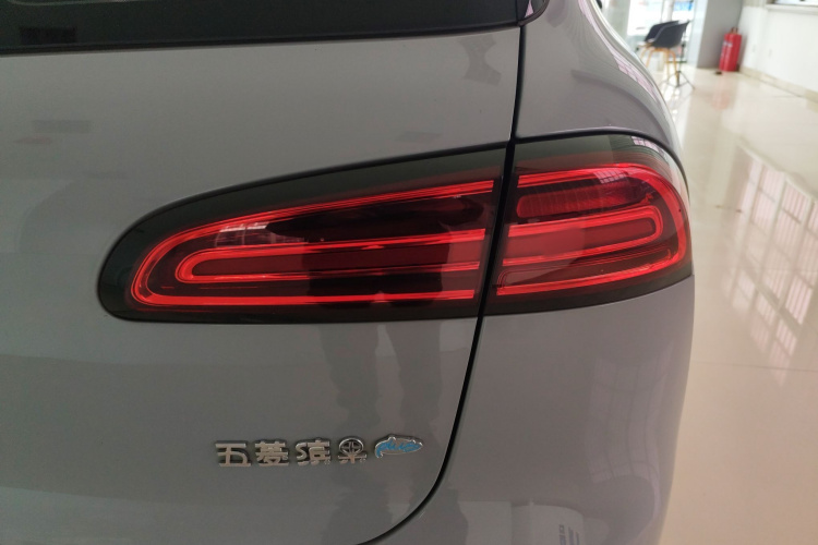 五菱汽车 五菱缤果PLUS 2024款 510km 旗舰版 四座版车身外观9