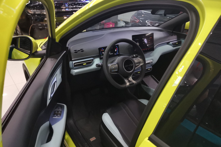 比亚迪 海鸥 2024款 荣耀版 305km 活力版中控内饰20