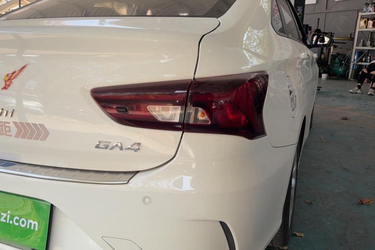 广汽传祺 传祺GA4 2018款 150N 自动豪华版车身外观9