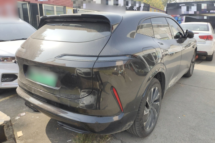 阿维塔07 2024款 Pro+增程版车身外观7