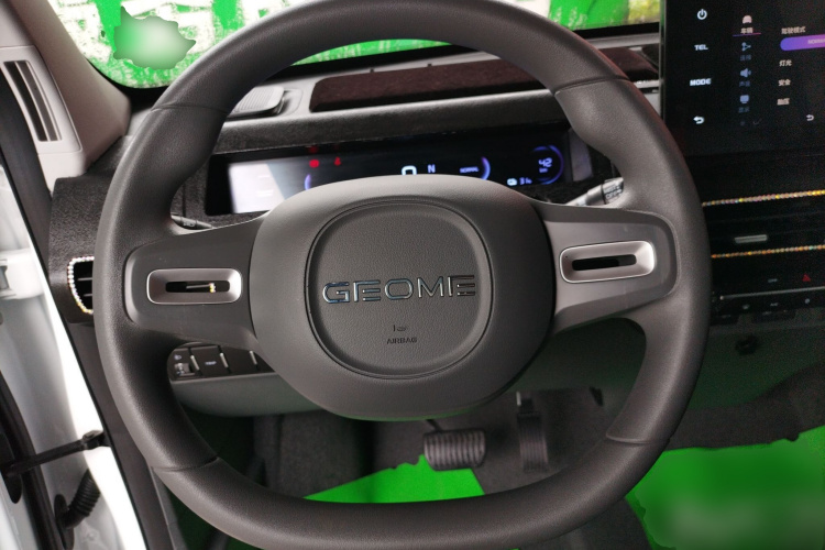 吉利银河 2023款 熊猫mini 120km 超萌熊中控内饰13