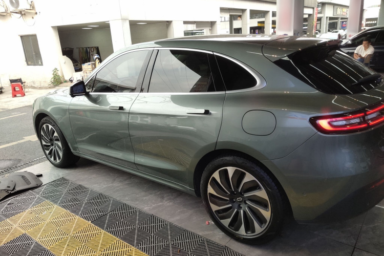 鸿蒙智行 问界M5 2022款 增程四驱旗舰版车身外观6003