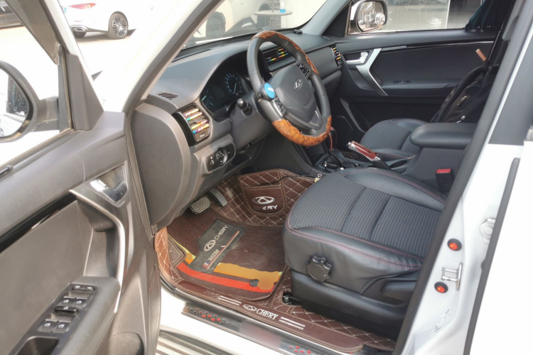 奇瑞 瑞虎3 2016款 1.6L CVT智尚版中控内饰19