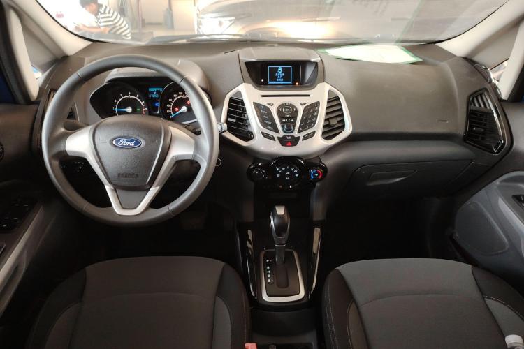 福特 翼搏 2013款 1.5L 自动风尚型中控内饰7002