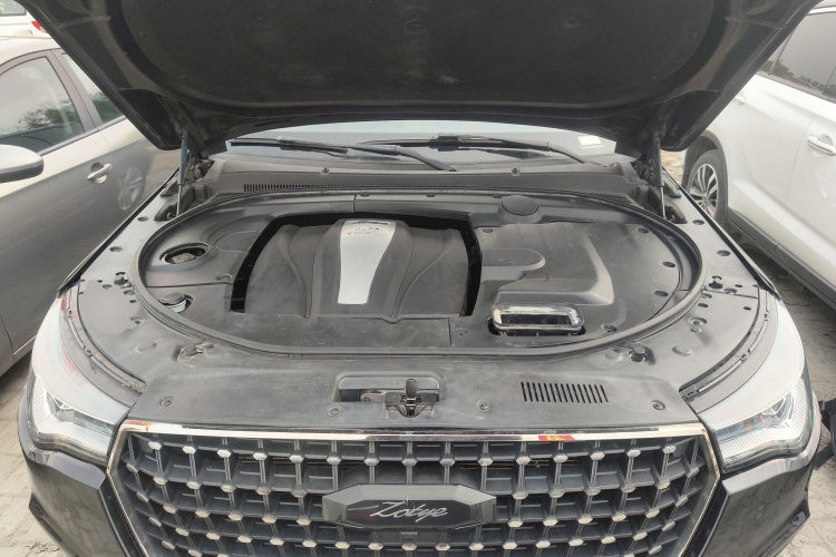 众泰T700 2017款 1.8T 双离合尊贵型机舱底盘24