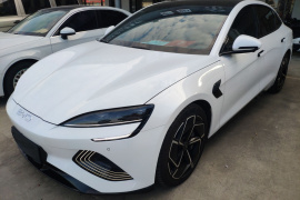 比亚迪 海豹 2022款 700km 长续航后驱版