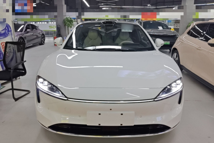 鸿蒙智行 智界S7 2024款 Max+ 后驱超航智驾版车身外观2