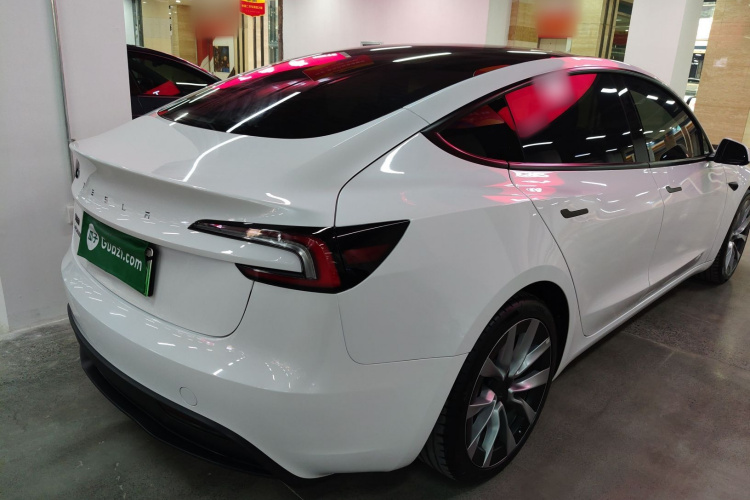 特斯拉 Model 3 2025款 后轮驱动版车身外观6005