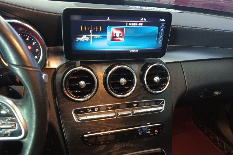 奔驰C级 2019款 C 180 L 时尚型运动版局部细节16