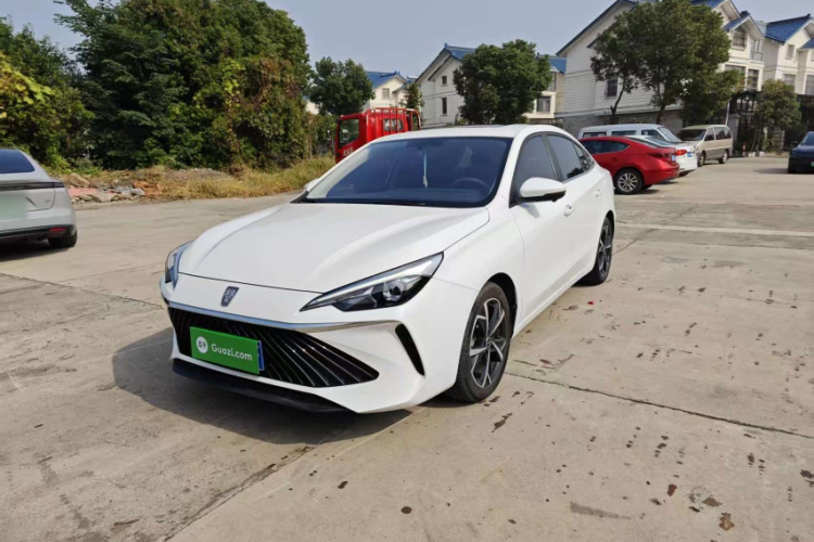 荣威i5 2023款 1.5L CVT尊荣版车身外观1