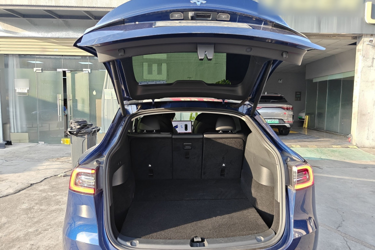 特斯拉 Model Y 2021款 长续航全轮驱动版局部细节23