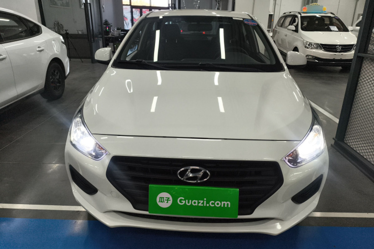 现代 瑞纳 2017款 1.4L 手动焕新版 国V车身外观2