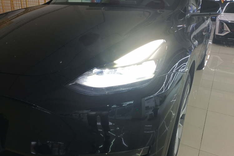 特斯拉 Model Y 2021款 长续航全轮驱动版局部细节36