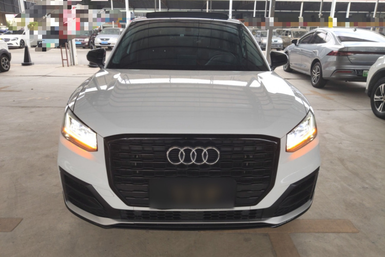 奥迪Q2L 2020款 35 TFSI 时尚动感型车身外观2