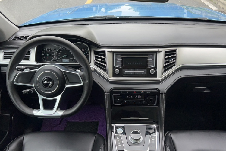 众泰 大迈X7 2018款 2.0T 自动豪华型中控内饰7001