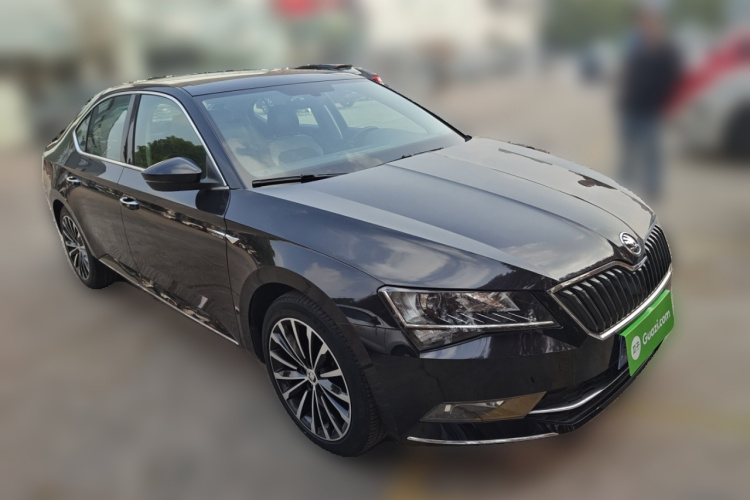 斯柯达 速派 2018款 TSI330 DSG舒适版 国V车身外观3