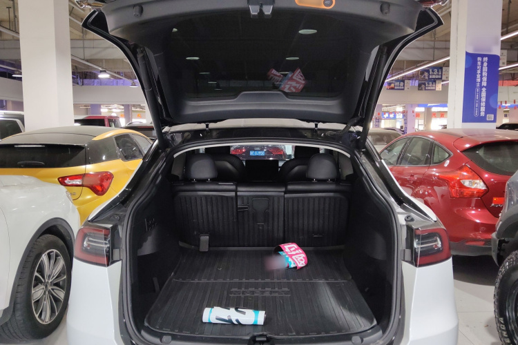 特斯拉 Model Y 2022款 后轮驱动版机舱底盘23